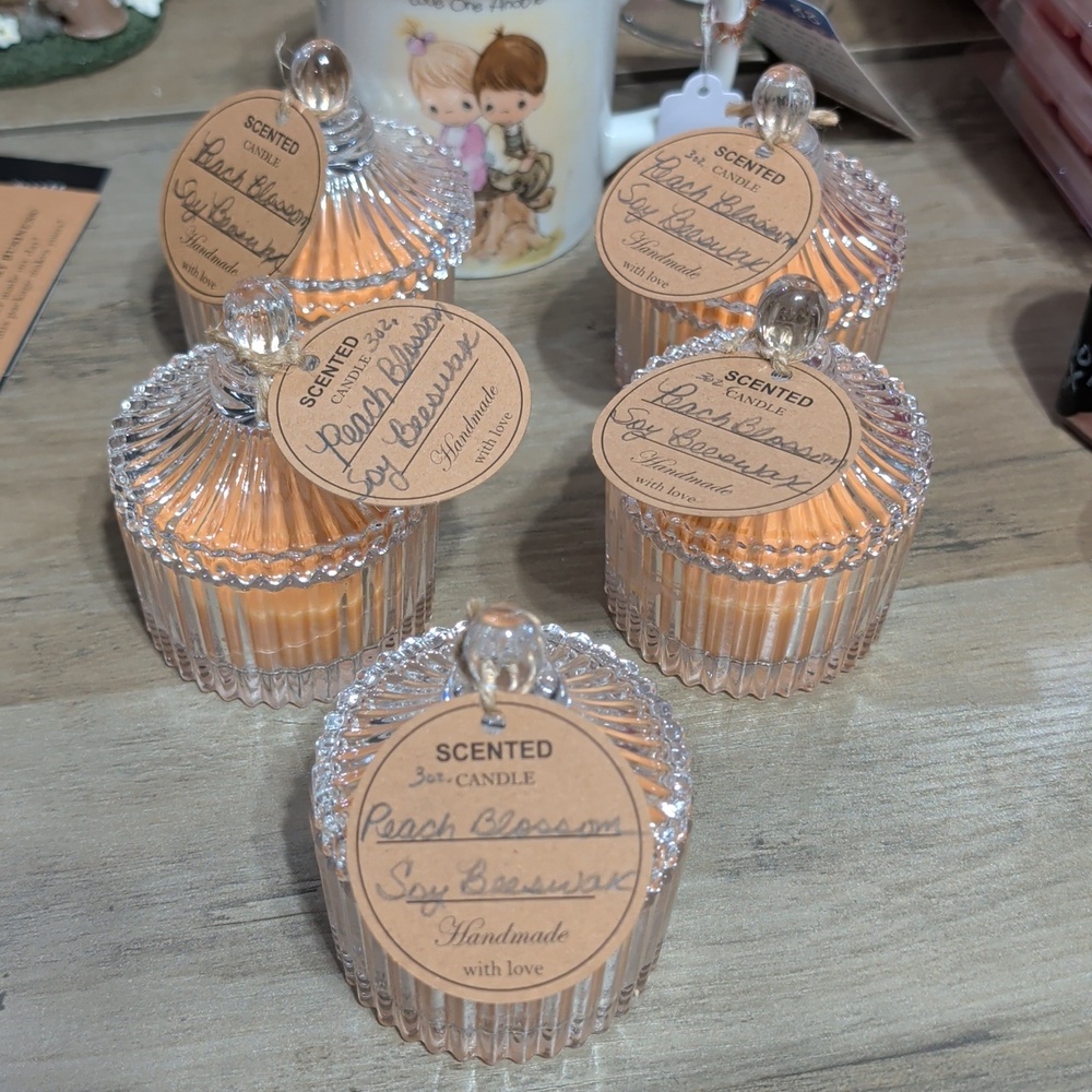 Peach Blossom Organic Soy Beeswax Candle In Glass